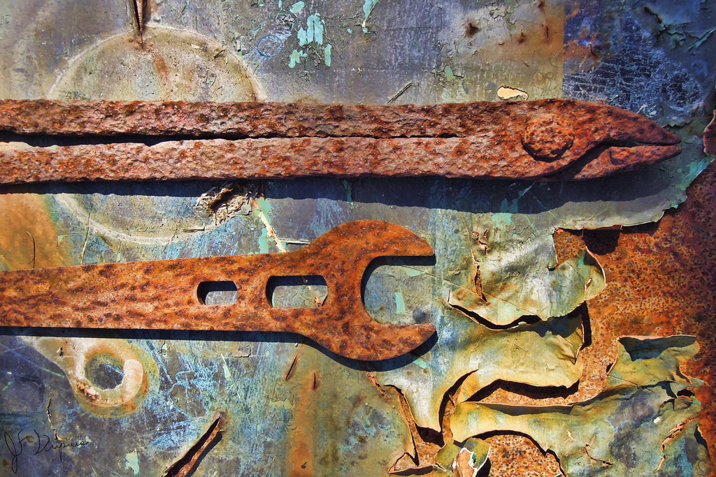 Rusty Tools I par Jean-François Dupuis sur GIANT ART - art photo bleu