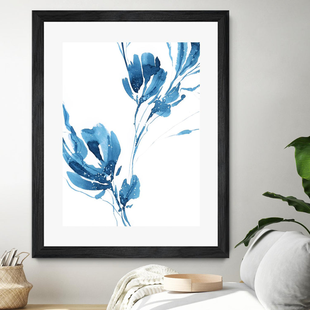 Blue Move 1 par Lesia Binkin sur GIANT ART - bleu, blanc, floral/nature morte, motifs, plantes