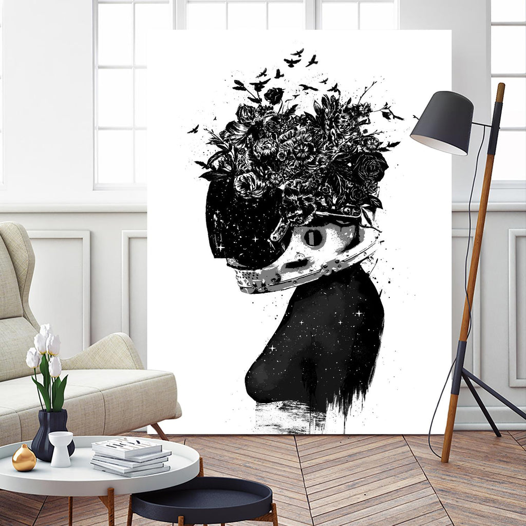 Hybrid Girl par Balazs Solti sur GIANT ART - noir, blanc contemporain, figuratif, surréalisme urbain/pop, fleurs, silhouettes